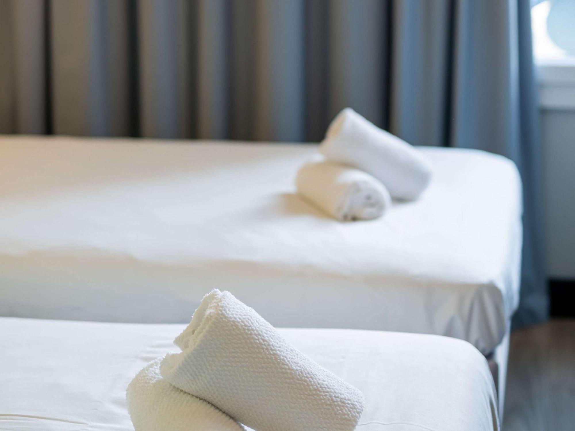Ibis Budget Lyon Caluire Cite Internationale Exterior foto