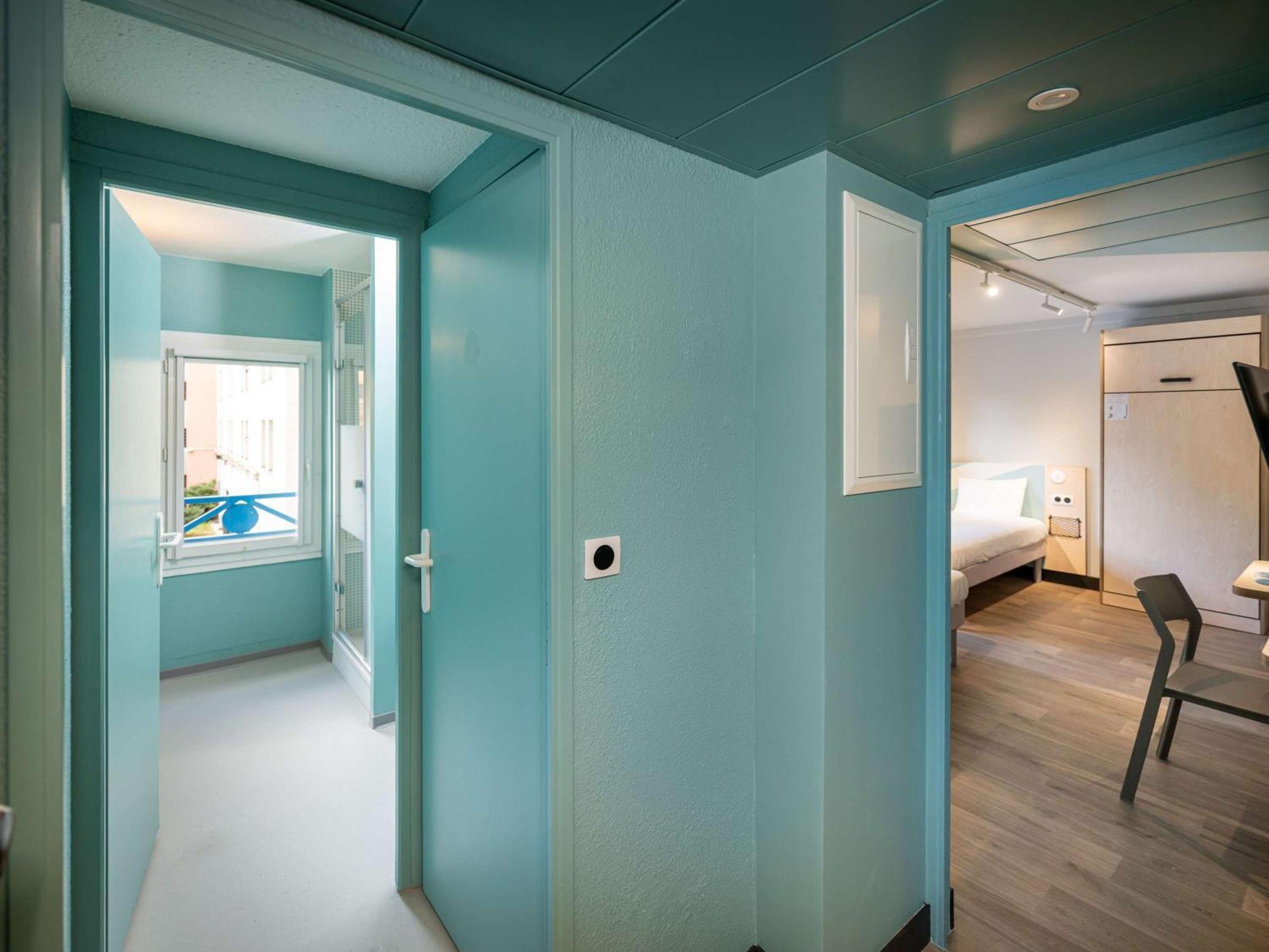 Ibis Budget Lyon Caluire Cite Internationale Exterior foto