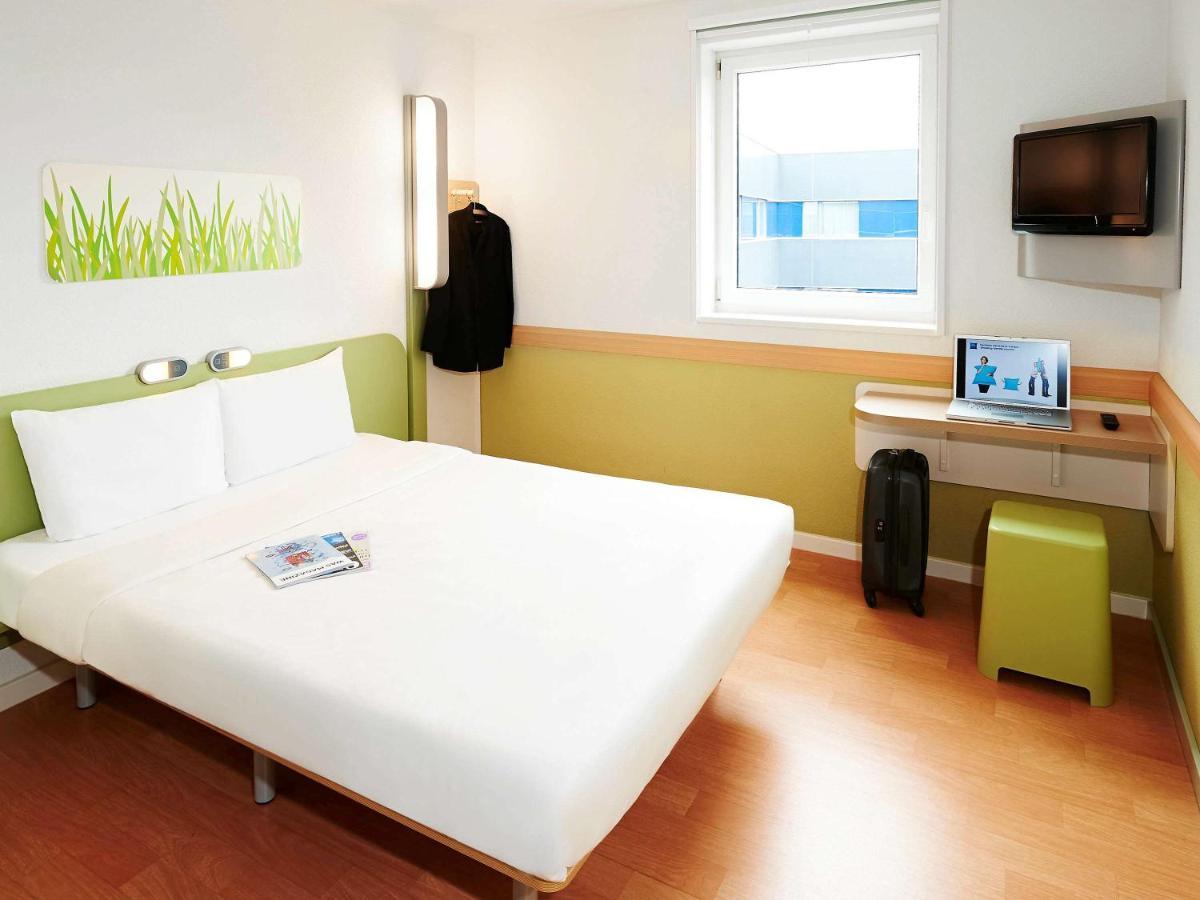 Ibis Budget Lyon Caluire Cite Internationale Exterior foto